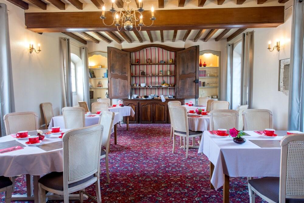 Logis Hotel Le Prince Noir Serignac-sur-Garonne Екстер'єр фото