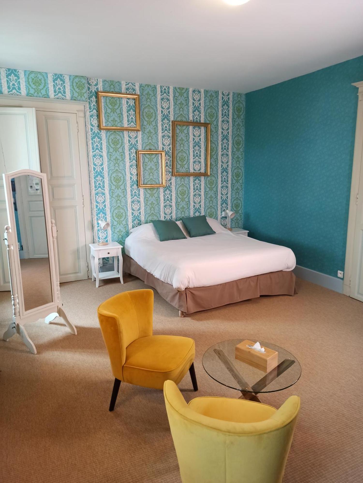 Logis Hotel Le Prince Noir Serignac-sur-Garonne Екстер'єр фото