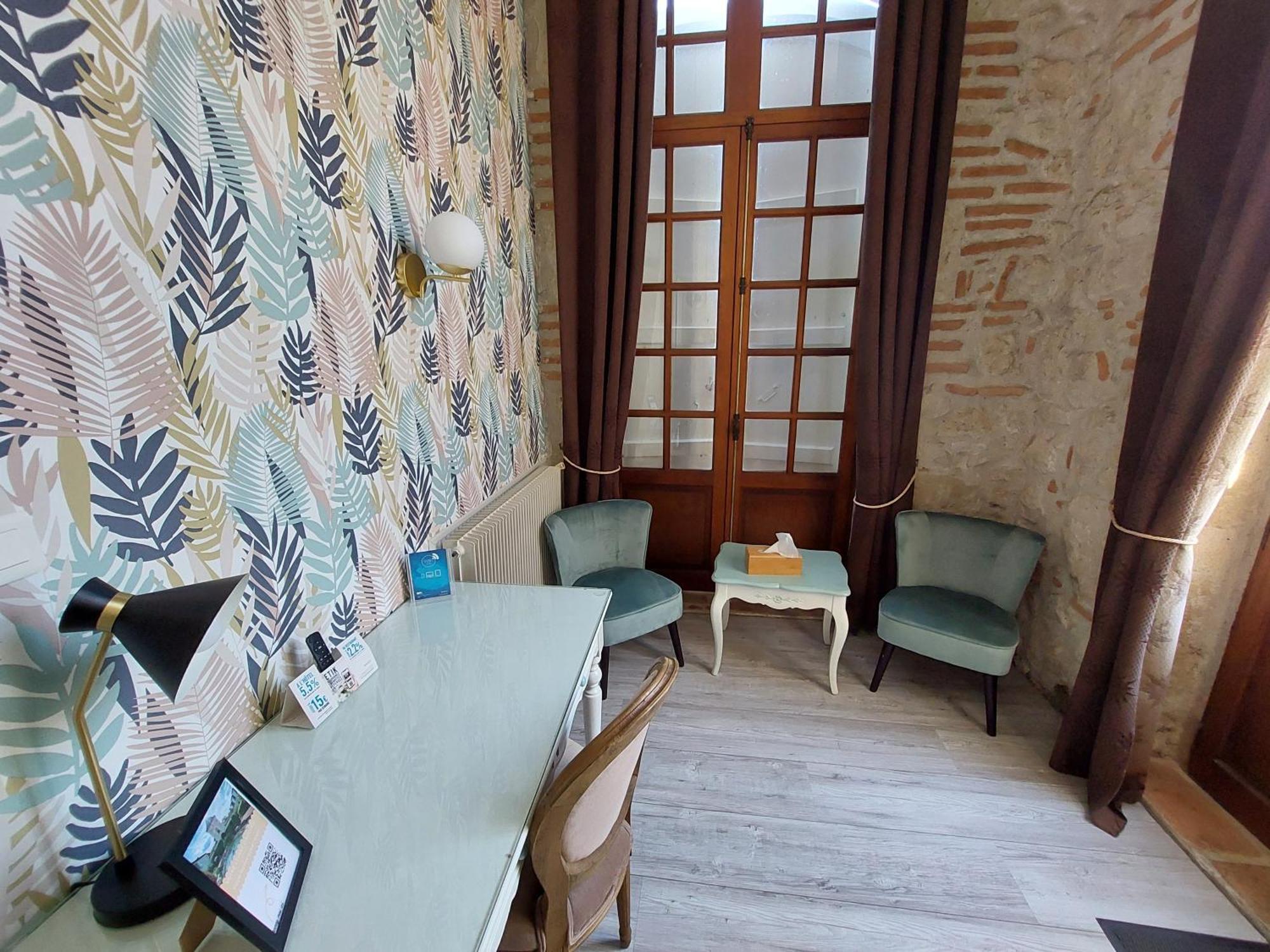 Logis Hotel Le Prince Noir Serignac-sur-Garonne Екстер'єр фото