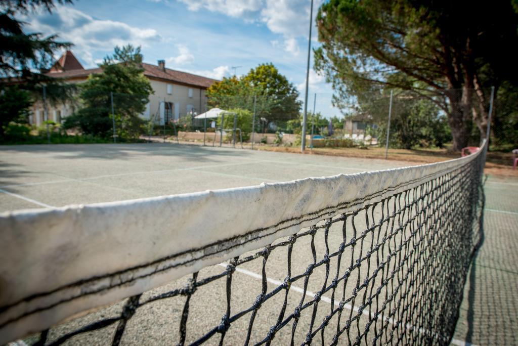 Logis Hotel Le Prince Noir Serignac-sur-Garonne Екстер'єр фото