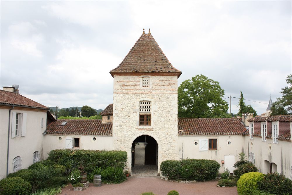 Logis Hotel Le Prince Noir Serignac-sur-Garonne Екстер'єр фото